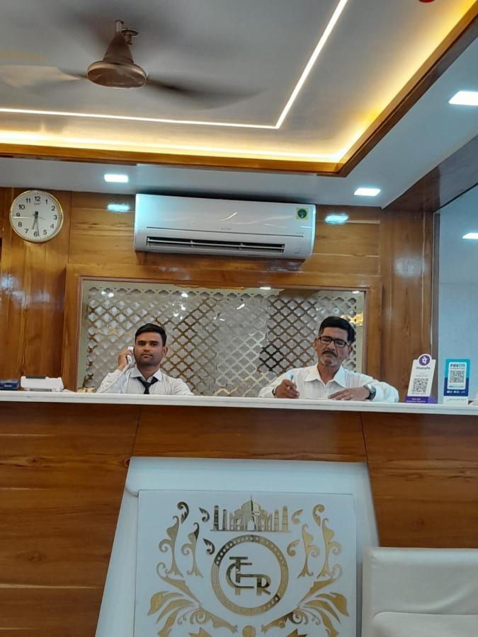 Hotel Taste Of India Агра Экстерьер фото